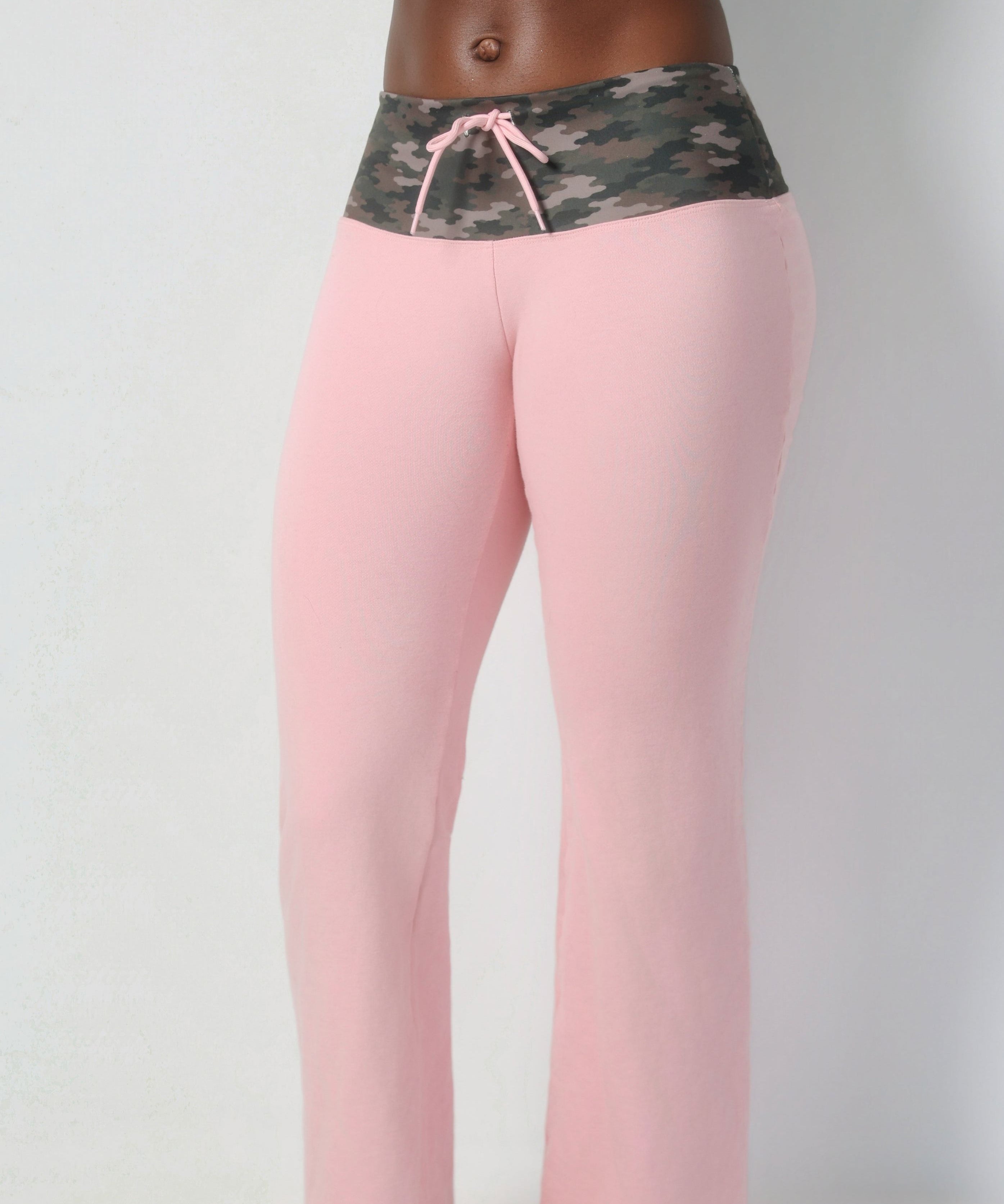 CAMO LOW RISE FLARES bodywerkz 