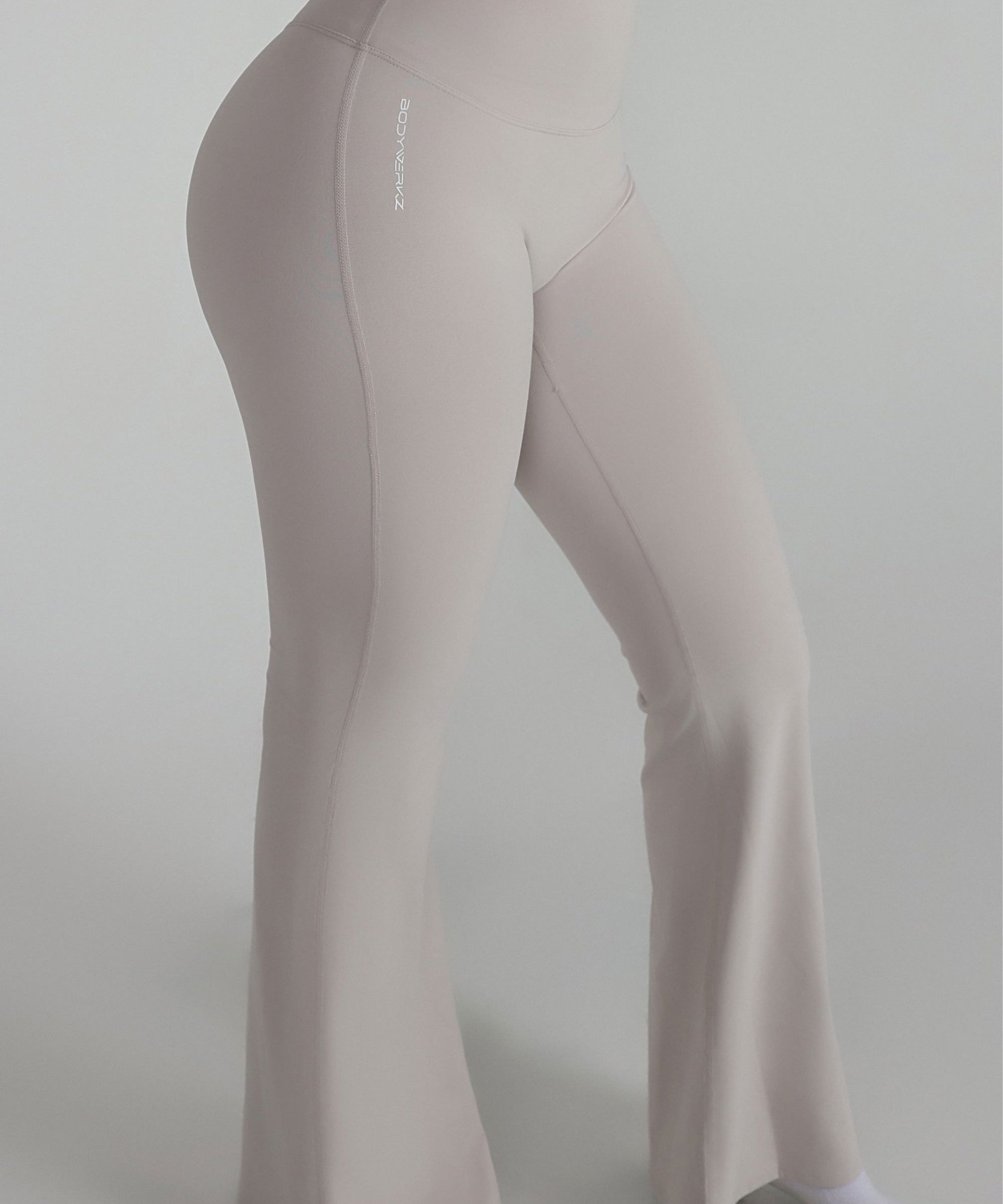 CLOUD FLARES bodywerkz Cream S 