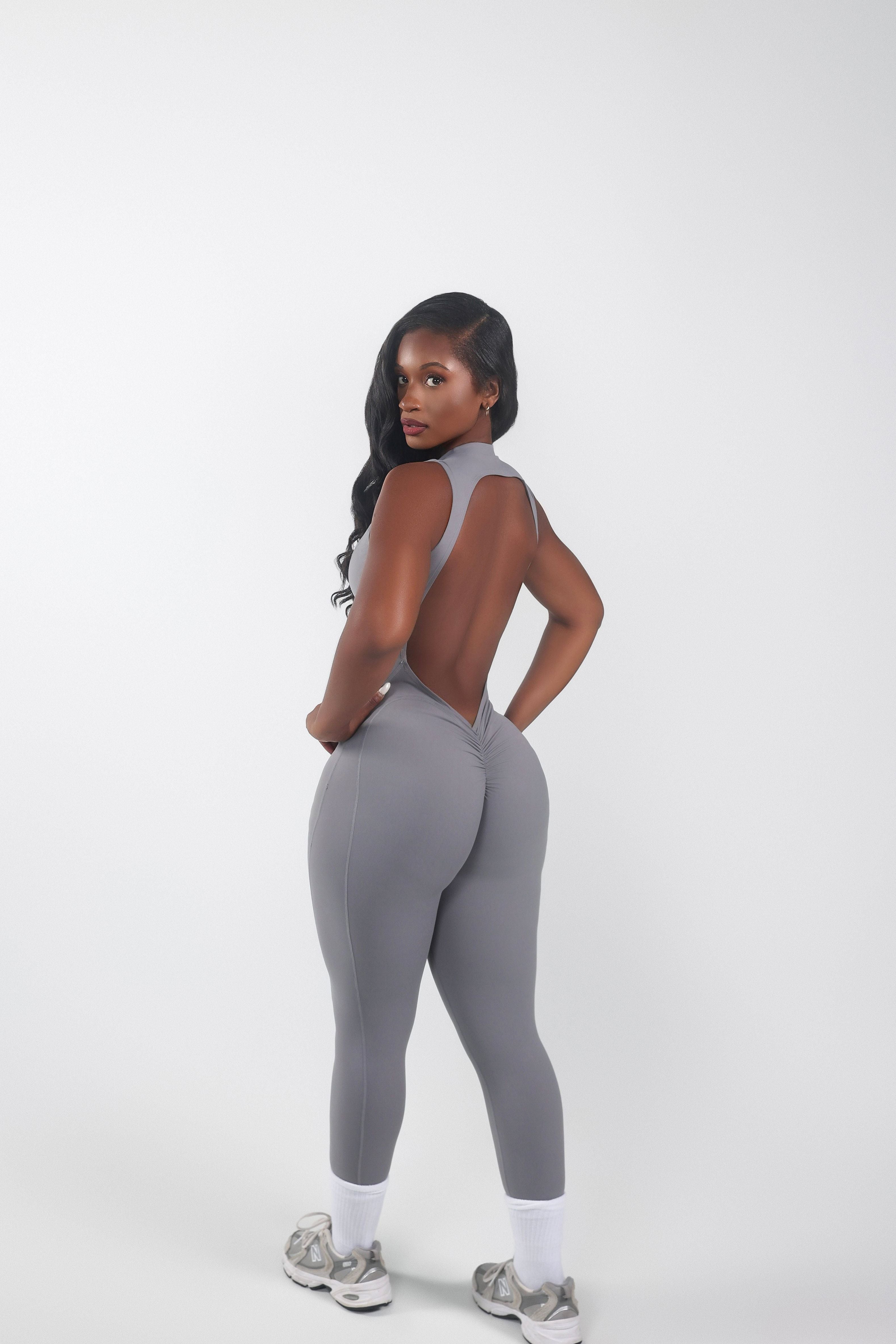 HIGH NECK V BACK JUMPER bodywerkz 