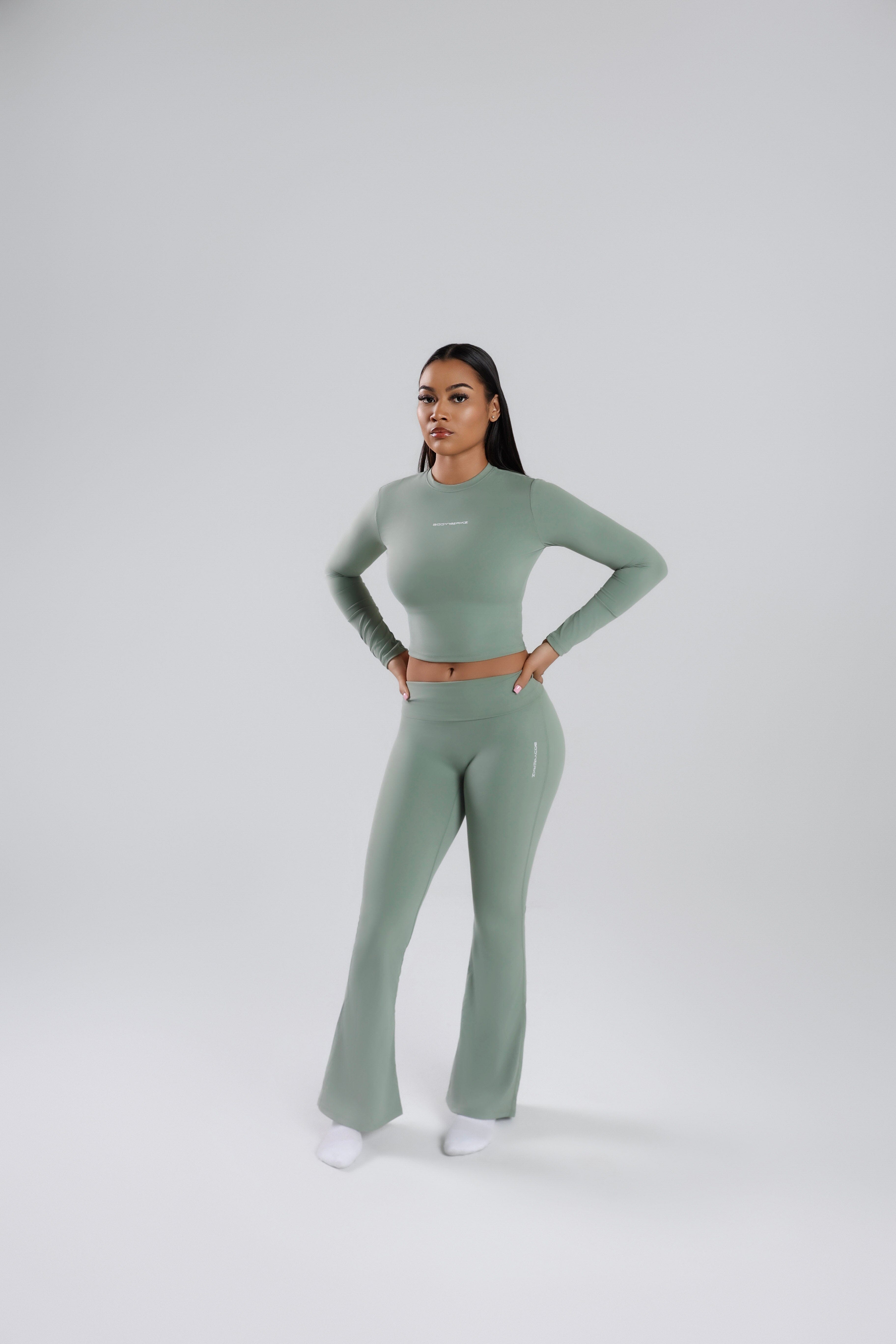 LONG SLEEVE CROPPED TOP bodywerkz 