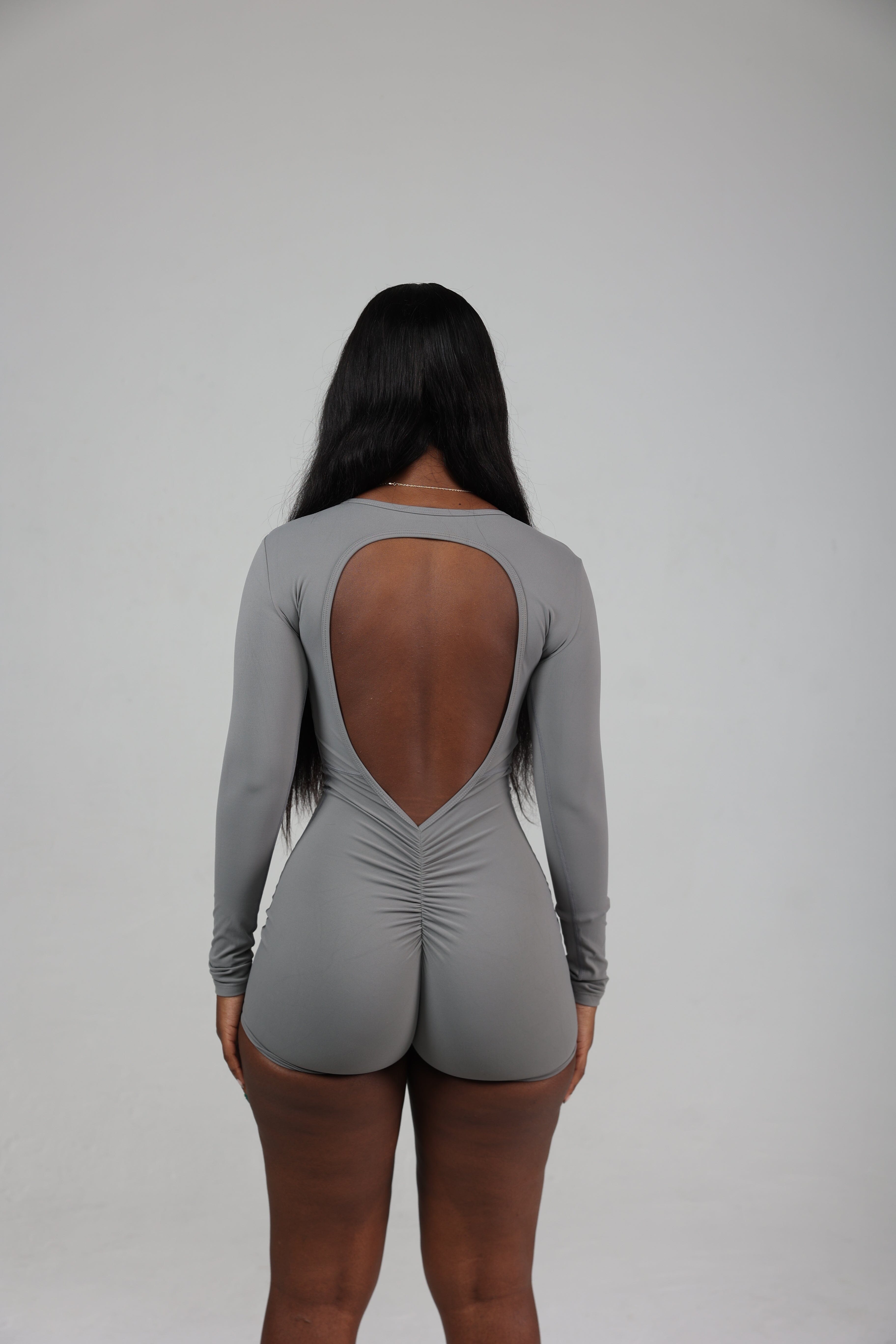 LONG SLEEVE VBACK ROMPER bodywerkz 